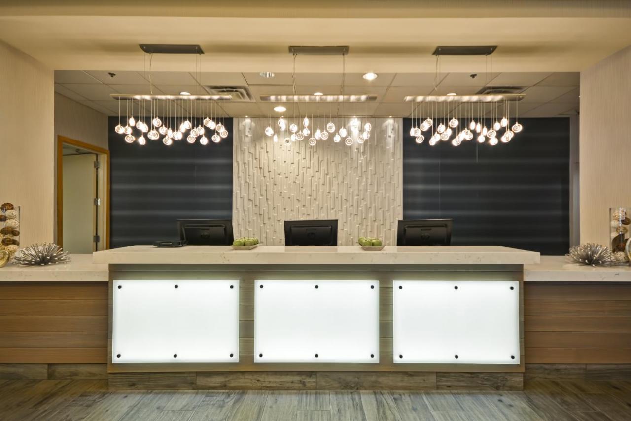 Crowne Plaza Tulsa Hotel Southern Hills מראה חיצוני תמונה