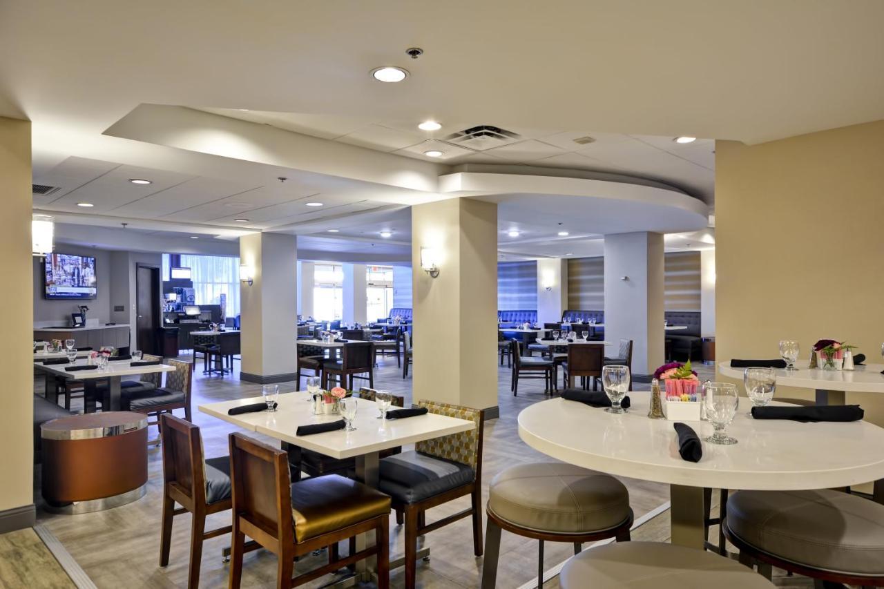 Crowne Plaza Tulsa Hotel Southern Hills מראה חיצוני תמונה